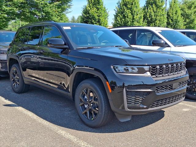 2026 Jeep Grand Cherokee GRAND CHEROKEE LAREDO ALTITUDE 4X4 2026 Jeep Grand Cherokee GRAND CHEROKEE LAREDO ALTITUDE 4X4