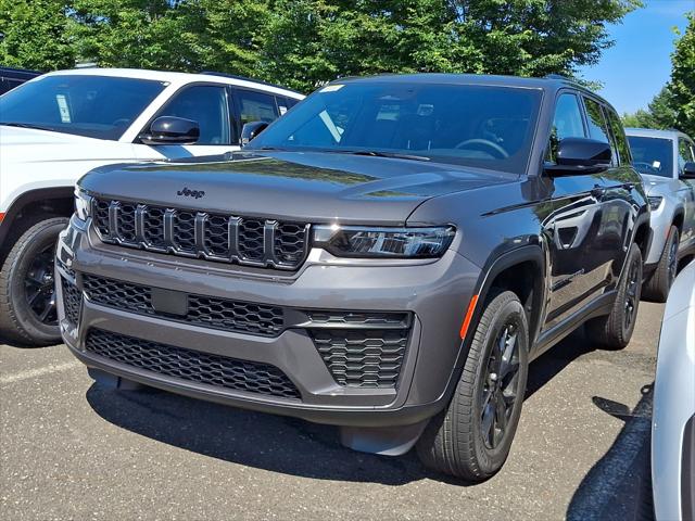 2026 Jeep Grand Cherokee GRAND CHEROKEE LAREDO ALTITUDE 4X4 2026 Jeep Grand Cherokee GRAND CHEROKEE LAREDO ALTITUDE 4X4