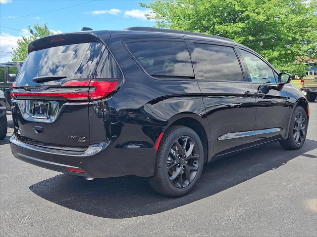2027 Chrysler Pacifica PACIFICA LIMITED AWD 2027 Chrysler Pacifica PACIFICA LIMITED AWD