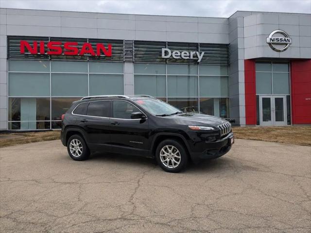 2018 Jeep Cherokee Latitude 4x4 for sale in Dubuque, IA