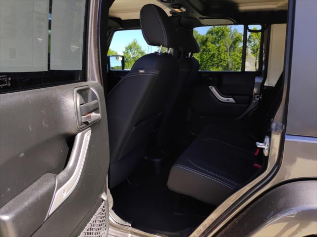2018 Jeep Wrangler JK Unlimited Unlimited Sahara