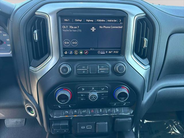 2022 Chevrolet Silverado 1500 4WD Crew Cab Short Bed RST