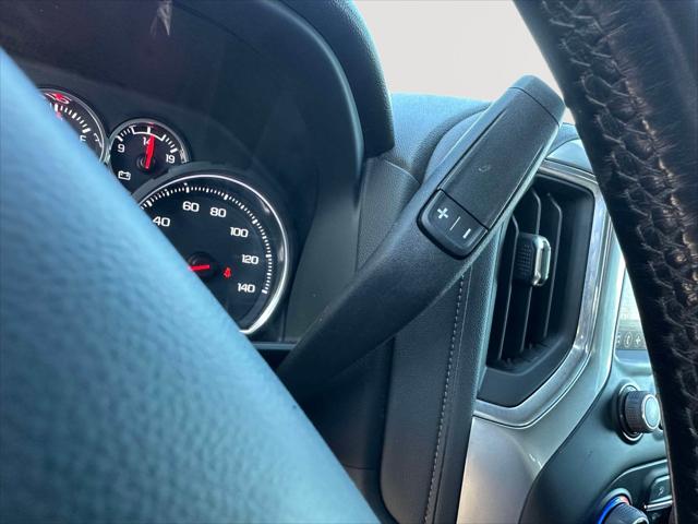 2022 Chevrolet Silverado 1500 4WD Crew Cab Short Bed RST