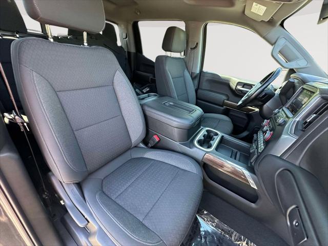 2022 Chevrolet Silverado 1500 4WD Crew Cab Short Bed RST
