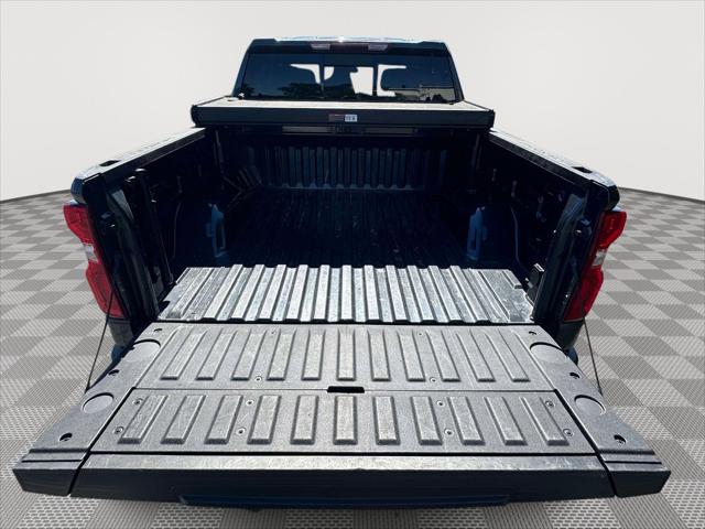2022 Chevrolet Silverado 1500 4WD Crew Cab Short Bed RST