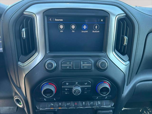 2022 Chevrolet Silverado 1500 4WD Crew Cab Short Bed RST