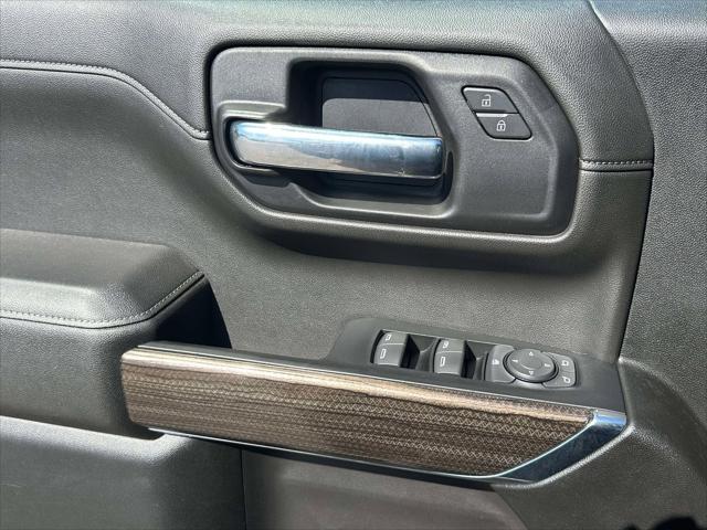 2022 Chevrolet Silverado 1500 4WD Crew Cab Short Bed RST