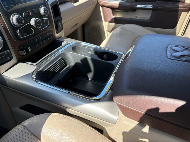 2017 Ram 1500 Laramie Crew Cab 4x4 5'7" Box