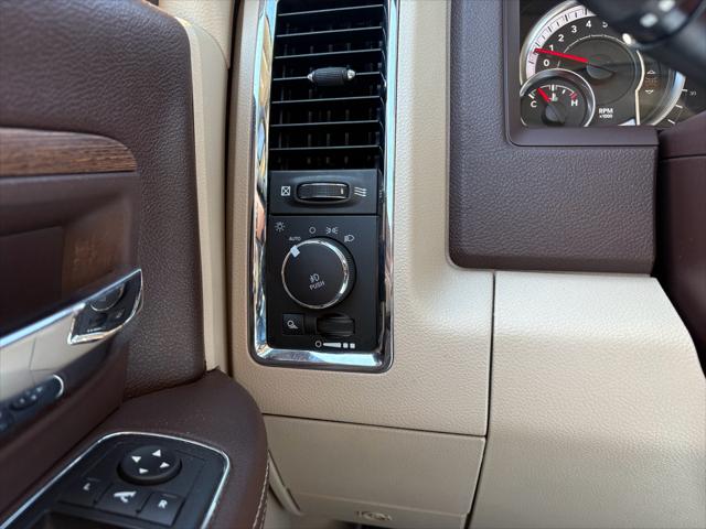 2017 Ram 1500 Laramie Crew Cab 4x4 5'7" Box
