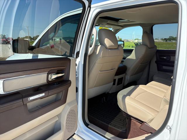 2017 Ram 1500 Laramie Crew Cab 4x4 5'7" Box