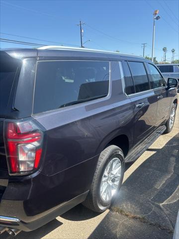 2024 Chevrolet Suburban 4WD Premier