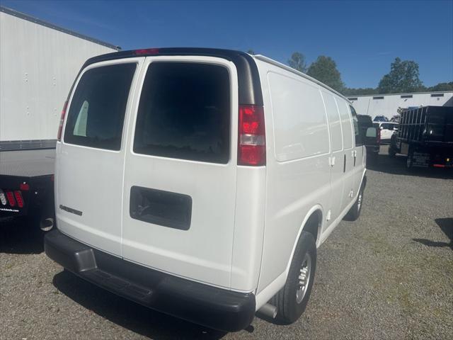 2025 Chevrolet Express Cargo Van RWD 2500 Regular Wheelbase WT
