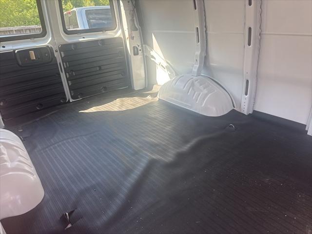 2025 Chevrolet Express Cargo Van RWD 2500 Regular Wheelbase WT