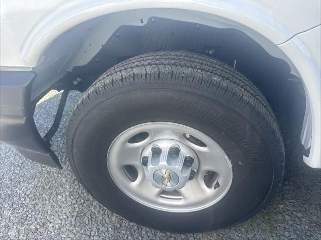 2025 Chevrolet Express Cargo Van RWD 2500 Regular Wheelbase WT