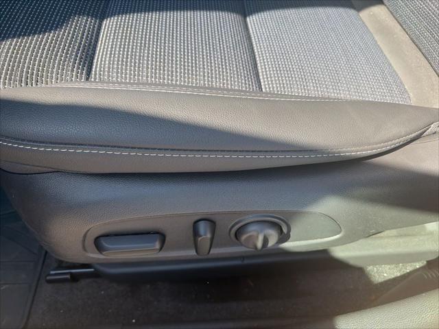 2025 Buick NV Preferred FWD