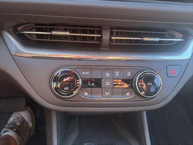 2025 Buick NV Preferred FWD