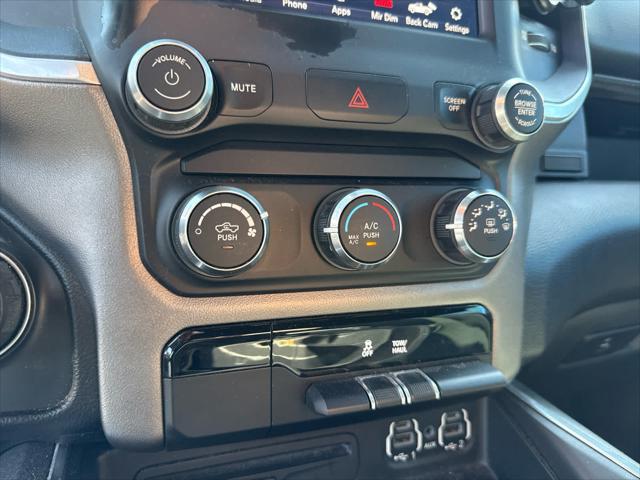 2019 Ram 1500 Big Horn/Lone Star Crew Cab 4x4 5'7" Box