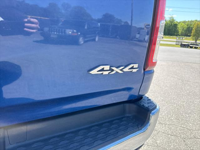 2019 Ram 1500 Big Horn/Lone Star Crew Cab 4x4 5'7" Box
