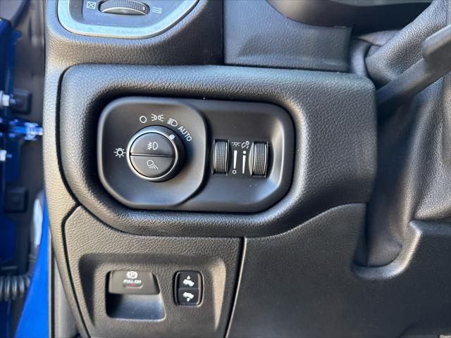 2019 Ram 1500 Big Horn/Lone Star Crew Cab 4x4 5'7" Box
