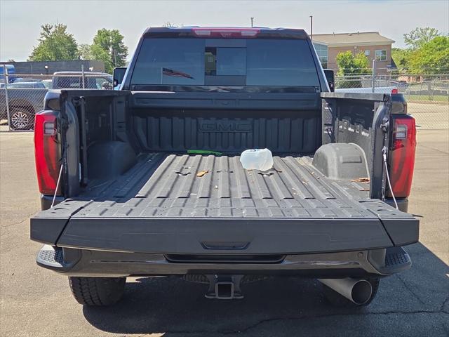 2025 GMC Sierra 2500HD 4WD Crew Cab Standard Bed Denali