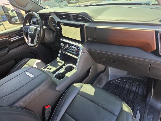 2025 GMC Sierra 2500HD 4WD Crew Cab Standard Bed Denali