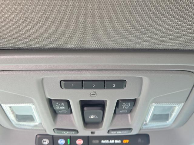 2025 GMC Sierra 2500HD 4WD Crew Cab Standard Bed Denali