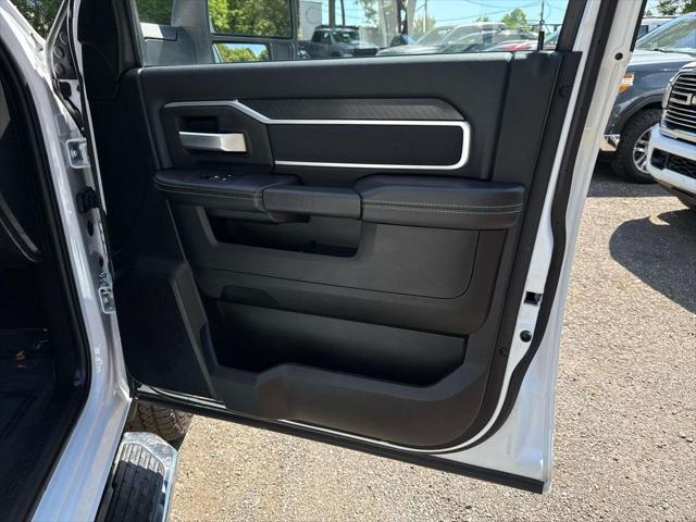 2025 Ram 2500 Big Horn Crew Cab 4x4 6'4" Box