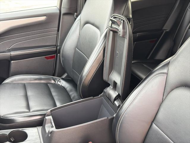 2025 Ford Escape Platinum