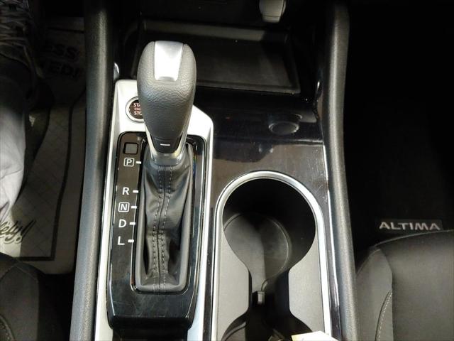 2024 Nissan Altima SV FWD