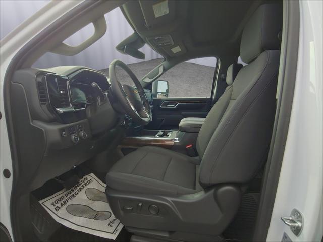 2025 Chevrolet Silverado 2500HD 4WD Crew Cab Long Bed LT