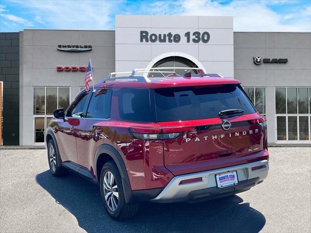 2022 Nissan Pathfinder SL 4WD