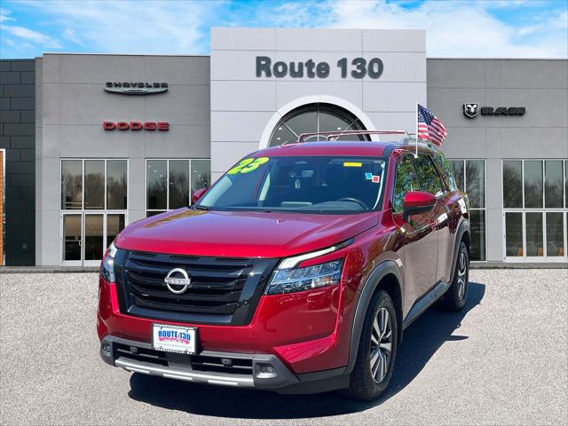 2023 Nissan Pathfinder SL 4WD