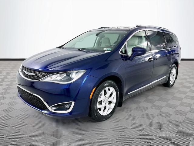 2017 Chrysler Pacifica Touring-L Plus 2017 Chrysler Pacifica Touring-L Plus