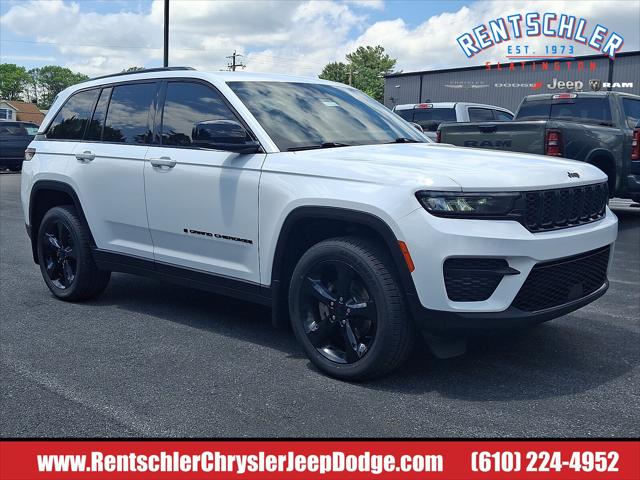 2023 Jeep Grand Cherokee Altitude 4x4 2023 Jeep Grand Cherokee Altitude 4x4