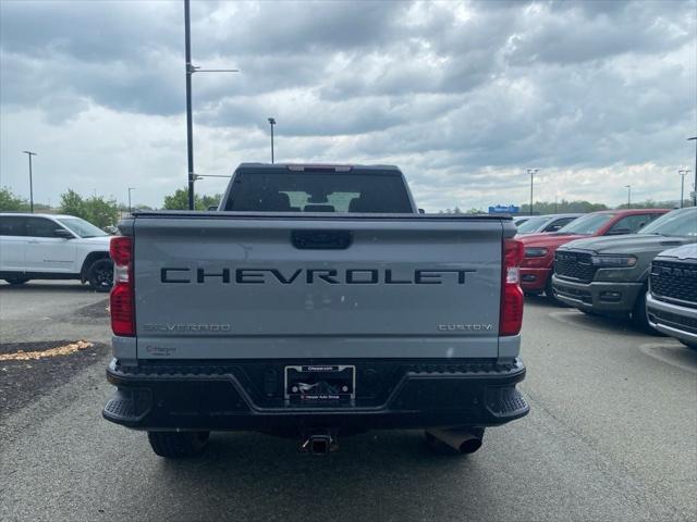 2024 Chevrolet Silverado 2500HD 4WD Crew Cab Standard Bed Custom