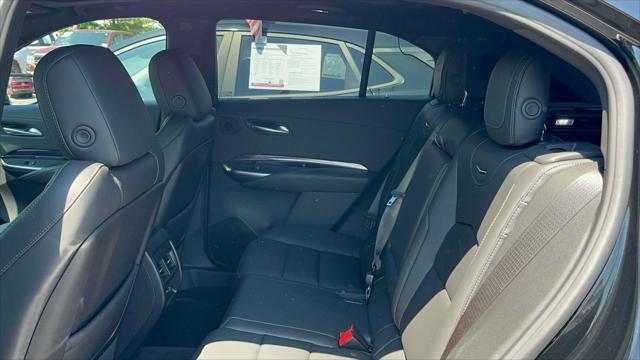 2023 Cadillac XT4 AWD Luxury