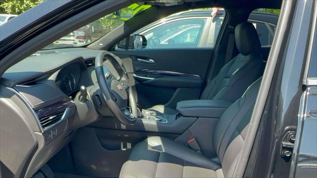 2023 Cadillac XT4 AWD Luxury
