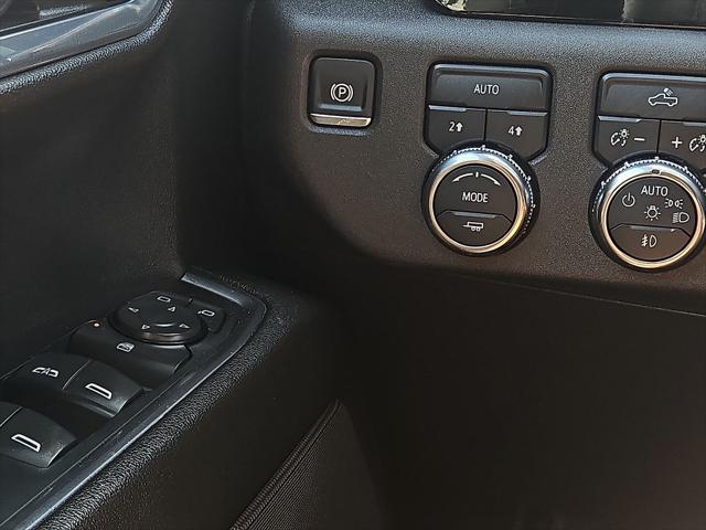 2024 GMC Sierra 1500 4WD Crew Cab Short Box Elevation with 3VL
