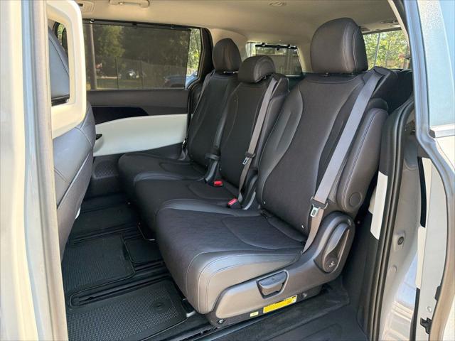 2024 Kia Carnival MPV EX
