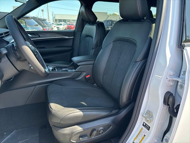 2026 Jeep Grand Cherokee L Altitude 4x4