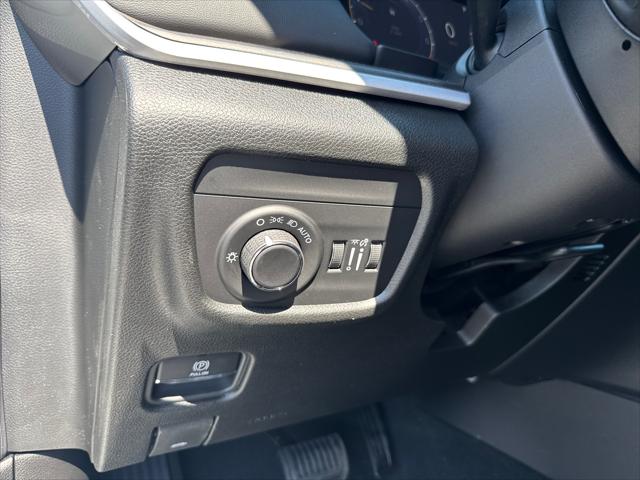 2026 Jeep Grand Cherokee L Altitude 4x4