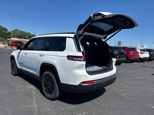 2026 Jeep Grand Cherokee L Altitude 4x4