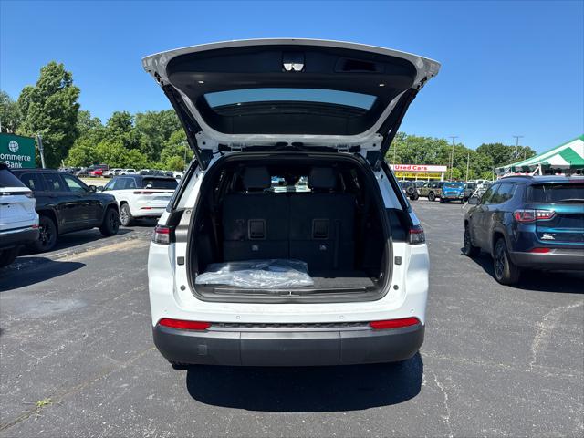 2026 Jeep Grand Cherokee L Altitude 4x4