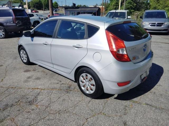2017 Hyundai Accent SE