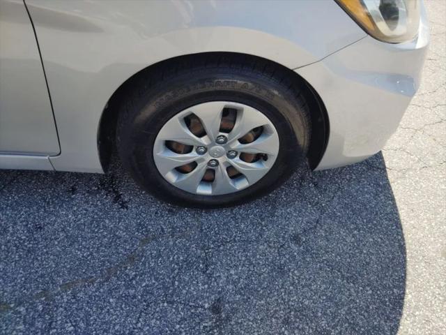 2017 Hyundai Accent SE