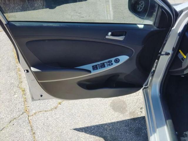 2017 Hyundai Accent SE