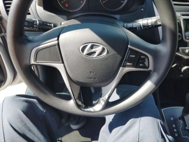 2017 Hyundai Accent SE