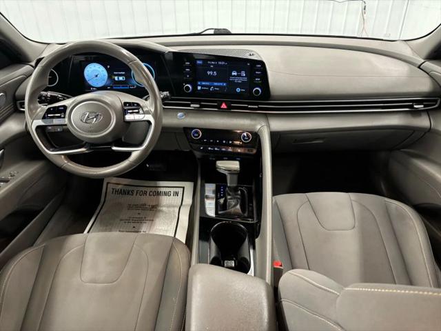 2022 Hyundai Elantra SEL