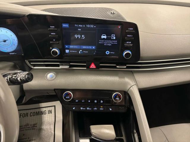 2022 Hyundai Elantra SEL