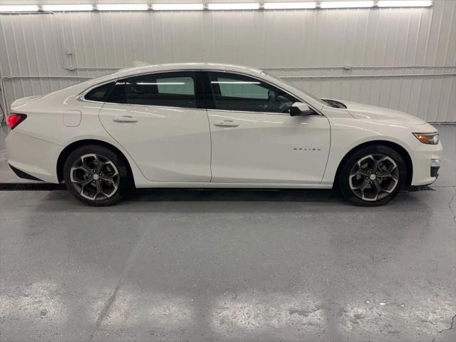 2022 Chevrolet Malibu FWD LT
